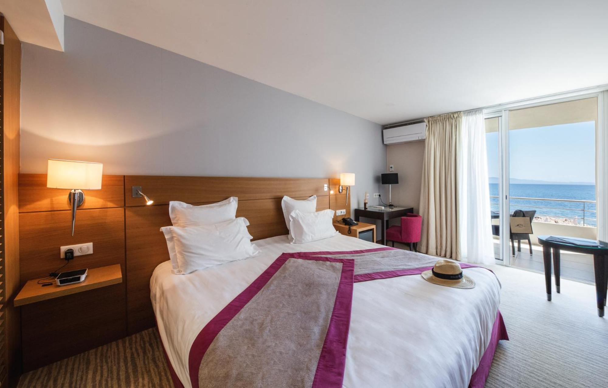 Classic Double Room,1215208603:JPEG